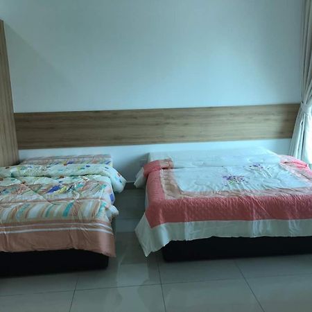 Studio Apartment Cyberjaya Near Bus Terminal Buitenkant foto