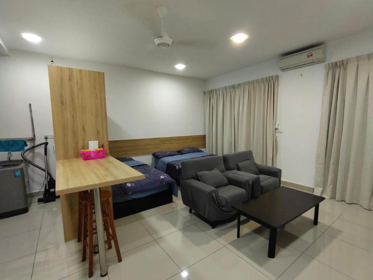 Studio Apartment Cyberjaya Near Bus Terminal Buitenkant foto