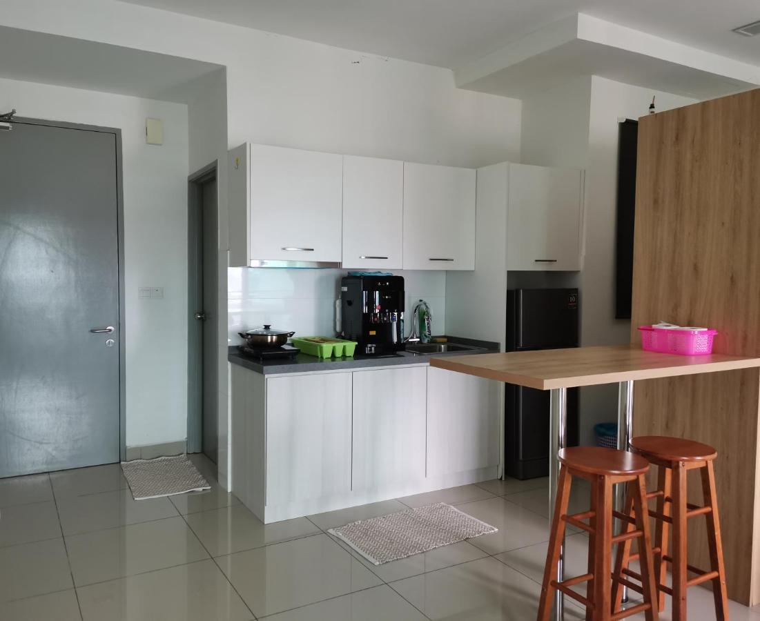 Studio Apartment Cyberjaya Near Bus Terminal Buitenkant foto